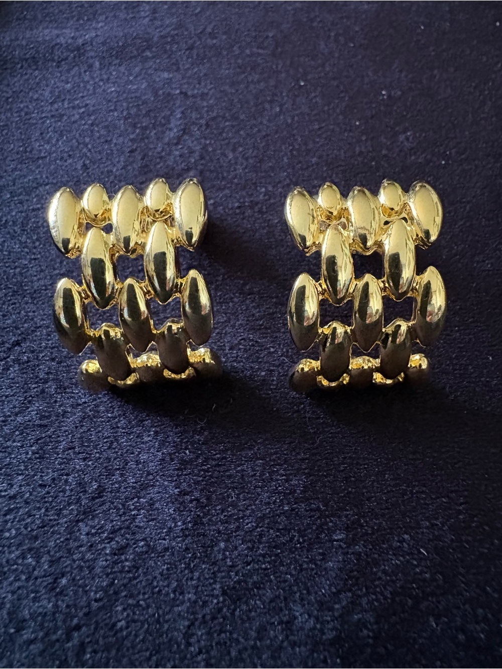 Vintage 80s Chunky Gold Open Work Rice Grain Half Hoop Clip On Earrings